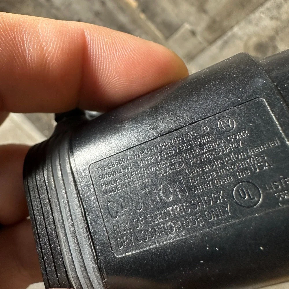 Genuine Philips Norelco Class 2 Power Supply AC Adapter 15V DC Type - 8500X
